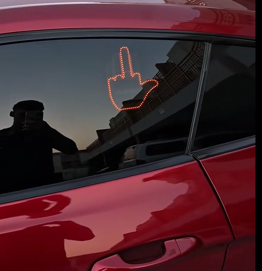 🚗🖕 Witziges Auto-Fingerlicht mit Fernbedienung
