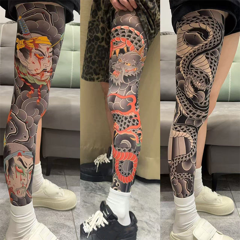 Dehnbarer Beinärmel mit Tattoo-Print