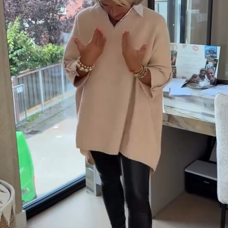 Women's Long-Sleeve Top with Shirt Collar