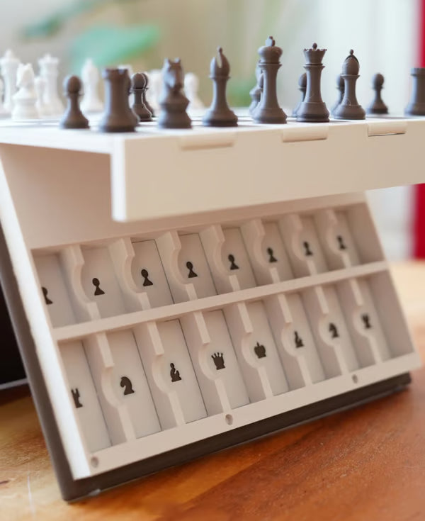 Internationale magnetische Schachbox